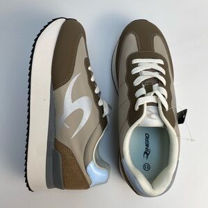 NIB Rihero Sneakers Women’s Size 8.5 Brown, Silver, Grey